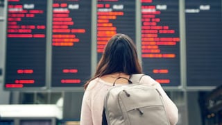 Intentó cambiar su vuelo y terminó pagando $12,000 de más: el peligroso fraude que atrapa a los viajeros