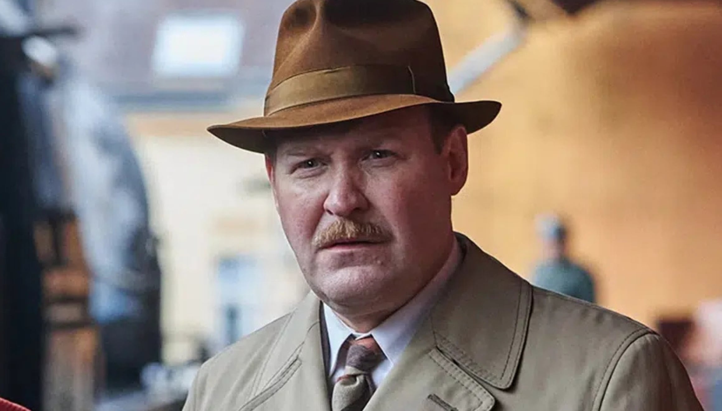 Henrik Dorsin como Gösta Engzell en una escena de la película dramática "El vínculo sueco" (Foto: Way Feature Films / Netflix)