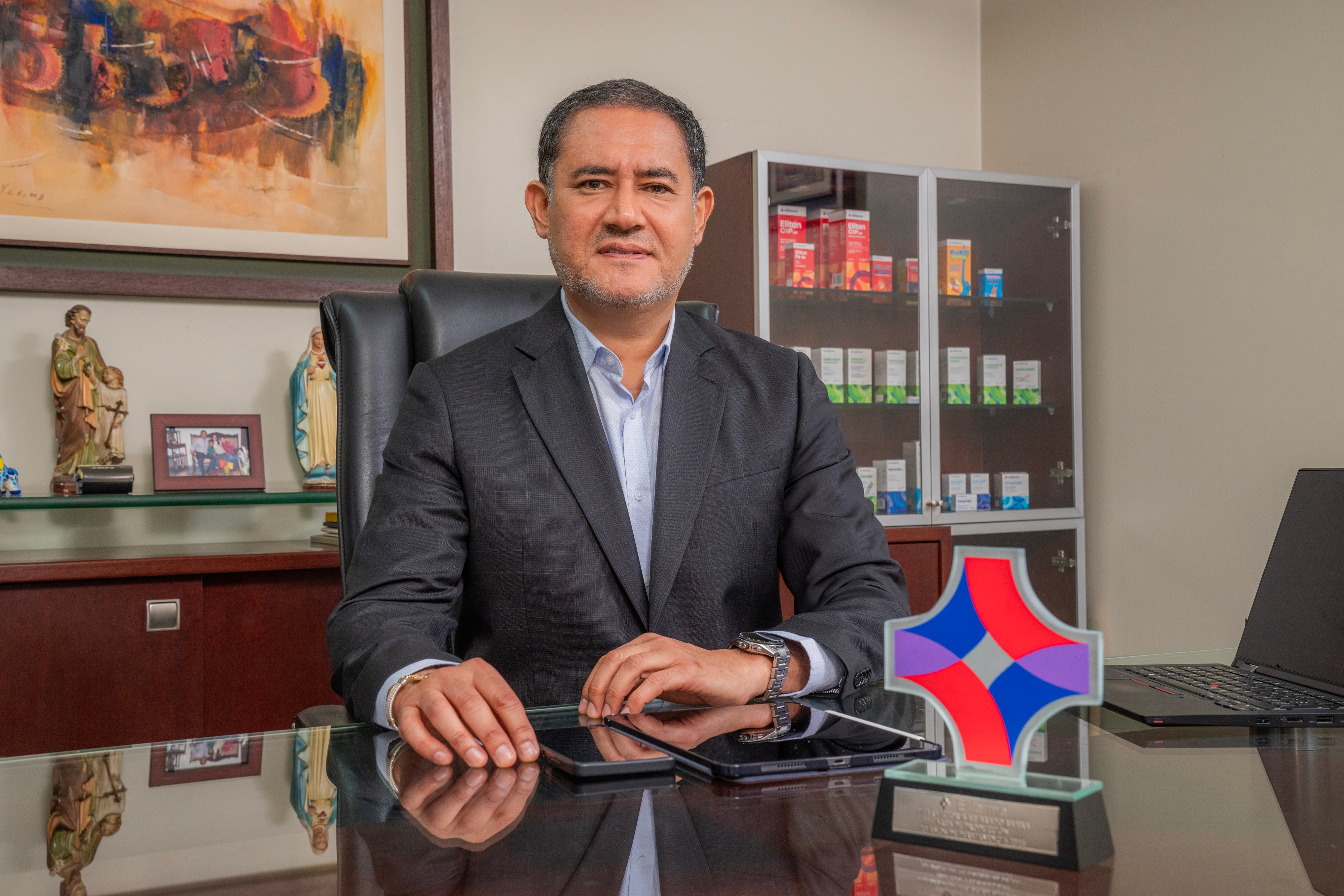 Santiago Cerna, gerente general de Elifarma, anunció que el primer paso de la empresa al exterior se acaba de concretar hacia Bolivia.