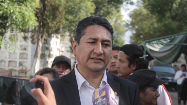 Vladimir Cerrón: Interpol emite alerta azul para ubicar a líder de Perú Libre