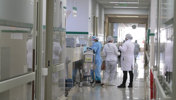 El 54%, equivalente a 990 establecimientos de salud, supervisados por la Contraloría no publican el horario de entrega de citas de consulta externa. (Foto: Andina)