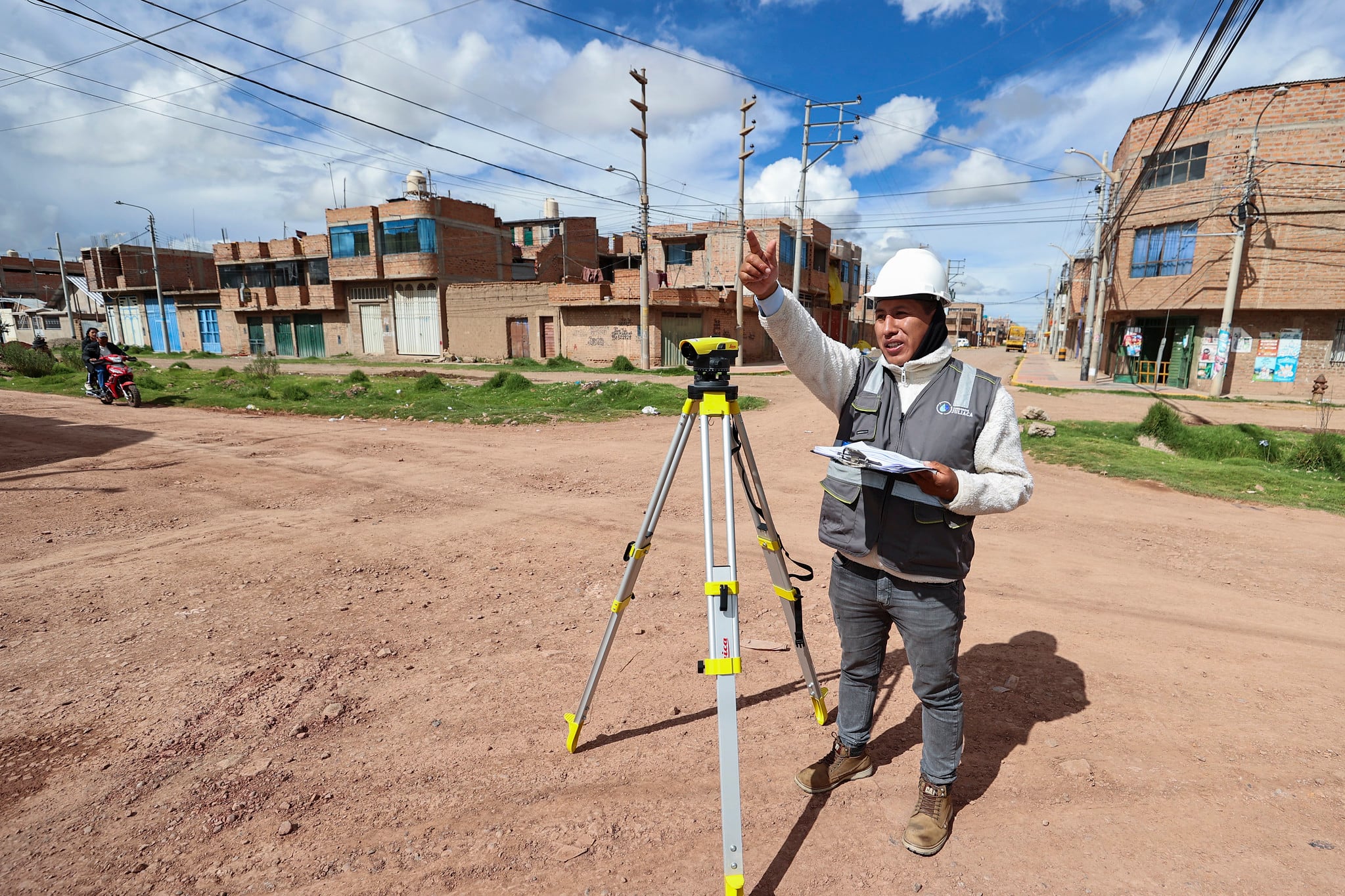 El Gobierno busca impulsar en Puno proyectos como hospitales, redes de gas natural y la descontaminación del Lago Titicaca.