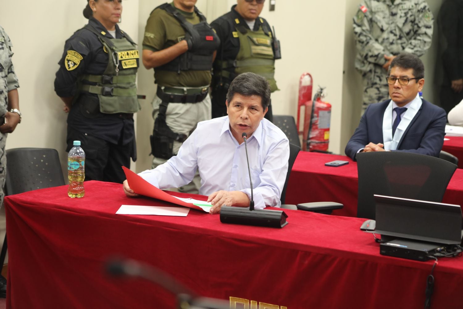 Los padres de Lesli Roxana González Cabanillas fueron docentes de la UGEL a la que perteneció Castillo. Foto: Poder Judicial