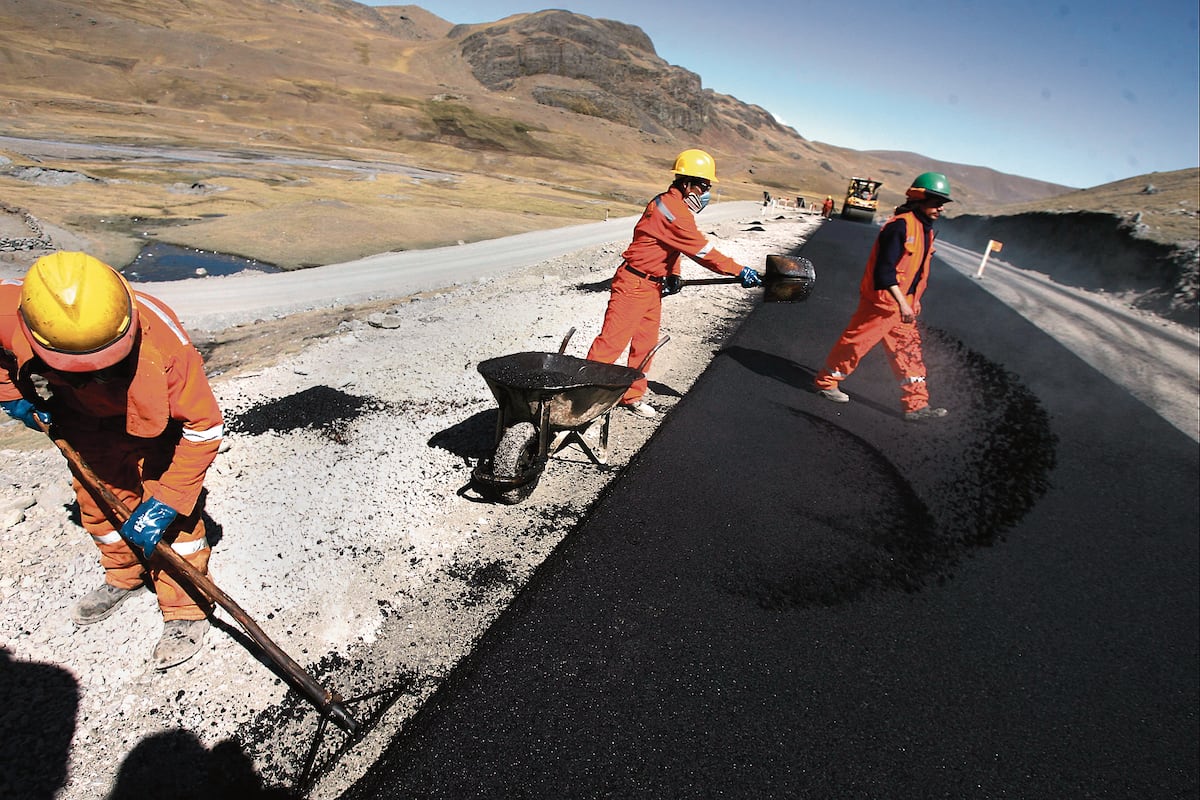 En el primer semestre del año la caída de la inversión pública fue de 39,66%. FOTO: LINO CHIPANA/EL COMERCIO