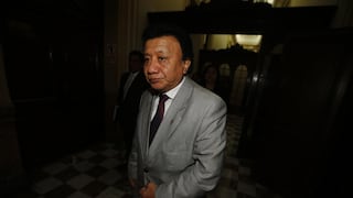Enrique Wong a favor de que se admita a debate la moción de vacancia presidencial