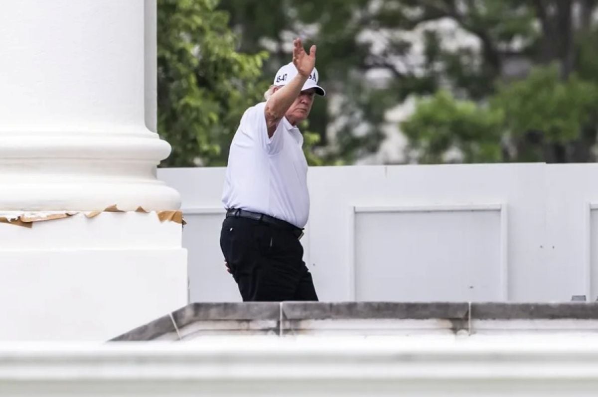 El informe financiero del mandatario volvió a generar cuestionamientos sobre la relación entre sus negocios privados y el ejercicio de la Presidencia. Foto: EFE.