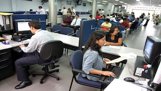 CAS: Congreso quiere pasarlos a régimen con “grati” y CTS, las entidades en la mira