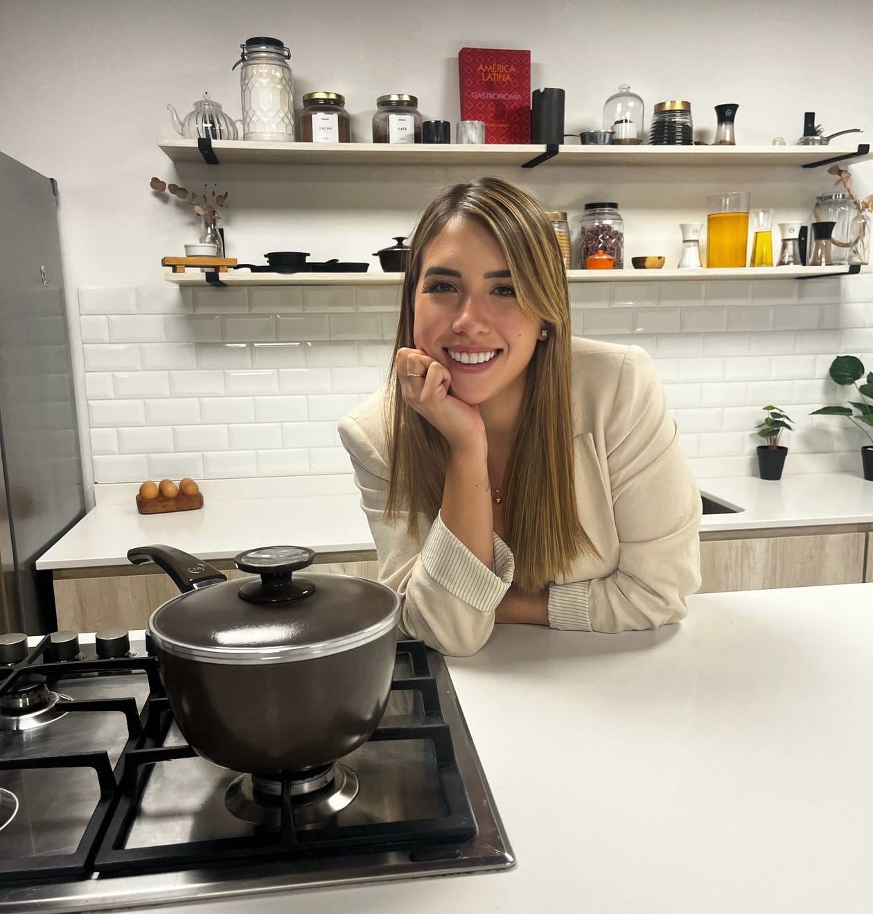 Nicole Zapata, jefe de ventas de Essen Perú