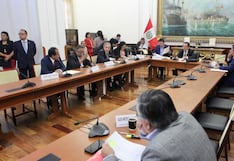 Congreso: Amplían plazo hasta el 2025 para que docentes universitarios obtengan grados académicos