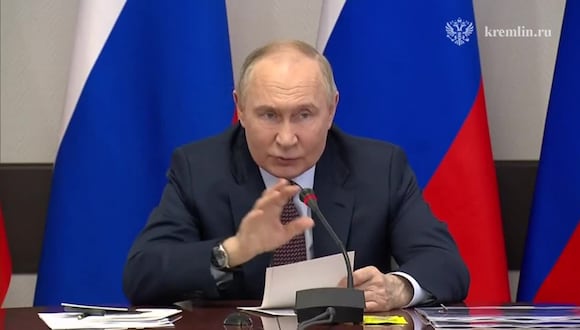 En una reunión en Moscú, Vladimir Putin destacó la necesidad de una economía eficiente. Foto: EFE
