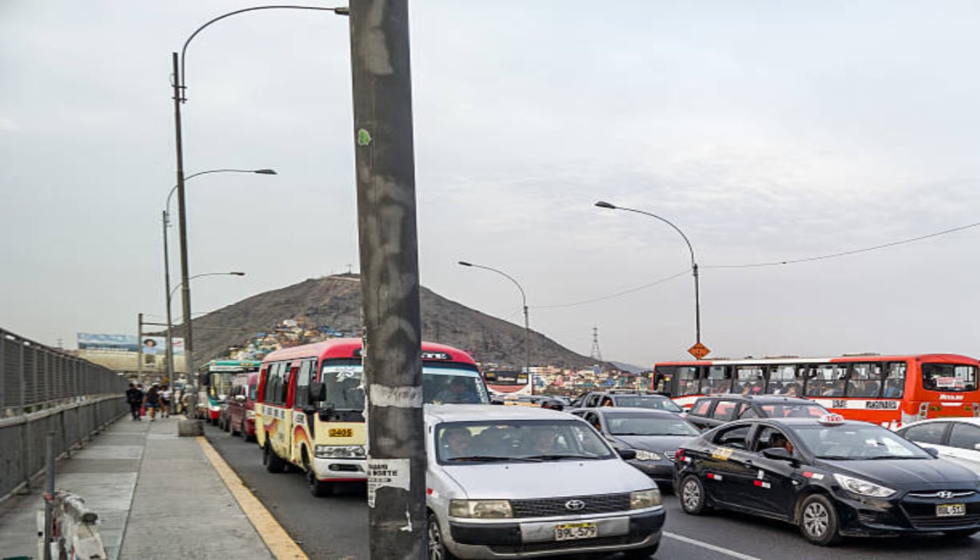 Dos millones de personas no tienen acceso a transporte público, indicó Guerra García. Foto: referencial / iStock