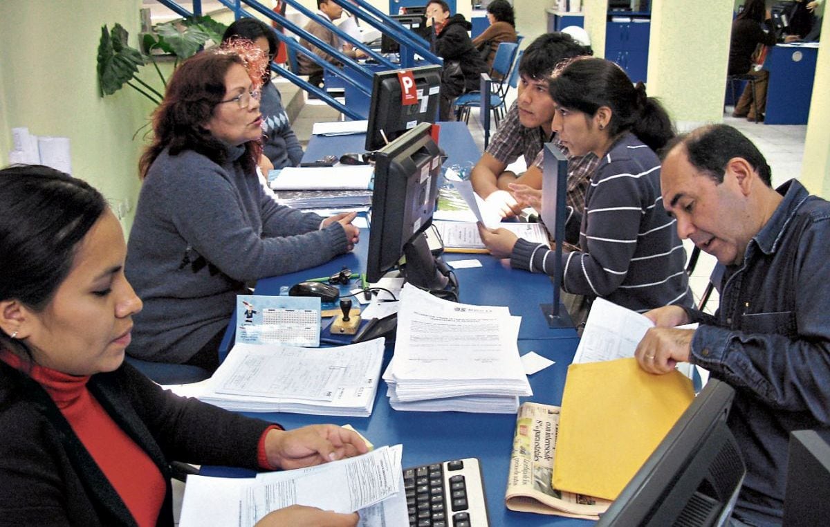 Perú tiene más de 370 mil trabajadores CAS.
FOTO: ANDREA CASTILLO / EL COMERCIO