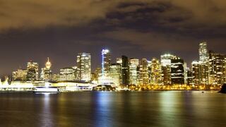 Vancouver amplía restricciones a Airbnb y precios de casas suben