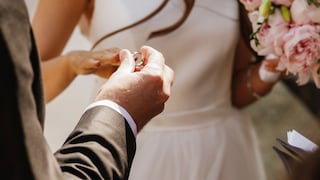 Mujer de 33 años se casó con más de doce hombres en Las Vegas, ¿qué cargos enfrenta?