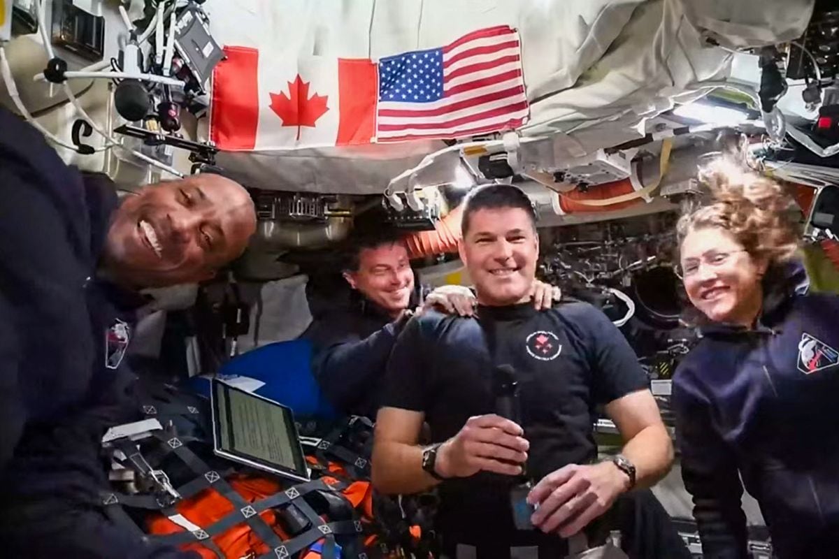 La tripulación del Artemis II, conformada por Reid Wiseman, Victor Glover, Christina Koch y Jeremy Hansen, ya había hecho historia al ser la primera misión lunar conformada por un afrodescendiente y una mujer. (Foto: NASA / AFP)