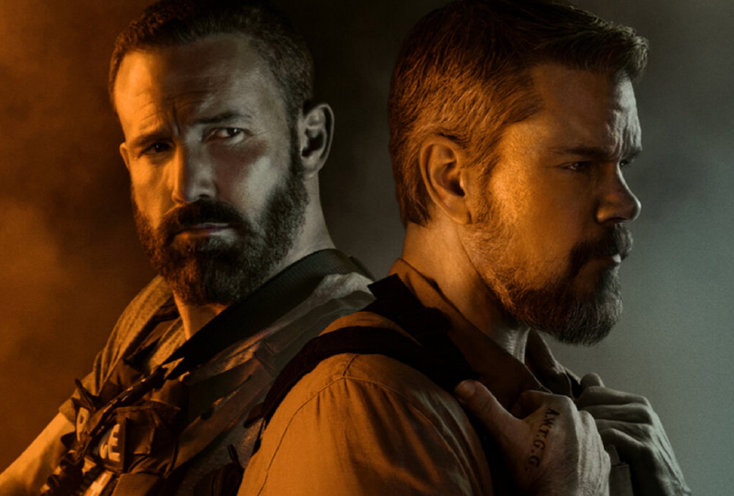 Dane Dumars (Matt Damon) y JD Byrne (Ben Affleck) se enfrentan a una misión arriesgada en la película de acción y suspenso "El botín" después de que encuentran millones de dólares en una casa de seguridad (Foto: Netflix)