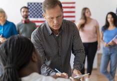 Naturalización en EE.UU.: ¿Puedes obtener la ciudadanía si tienes deudas de impuestos?