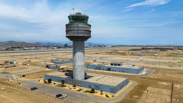 Jorge Chávez: autorizan funcionamiento de nueva torre y segunda pista de aterrizaje