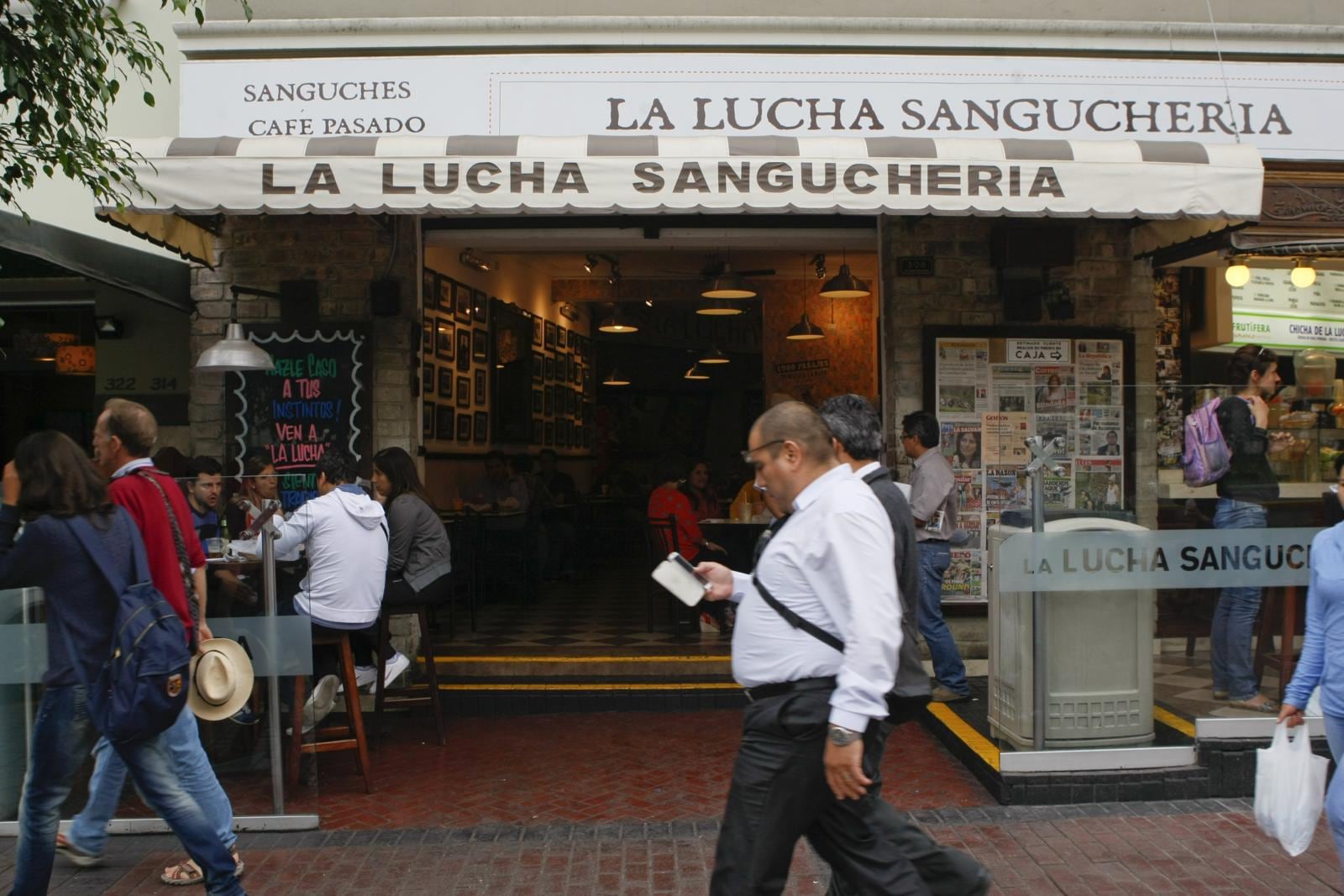 La Lucha Sanguchería a nivel país alcanza las 23 sedes, incluyendo los seis establecimientos que tiene entre Trujillo y Arequipa . (Archivo GEC)