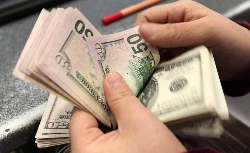 Balanza comercial superavitaria en casi US$ 33,000 millones abate al dólar en Perú.