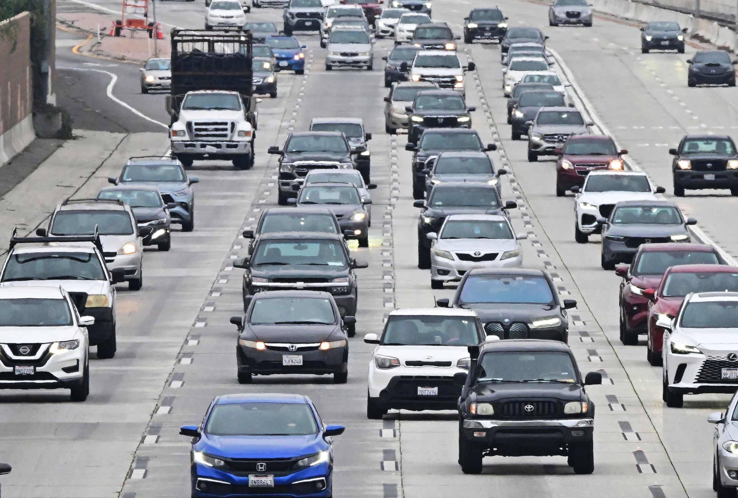 En California, el límite de velocidad máximo en autopistas es de 70 millas por hora (Foto: Giorgio Viera / AFP)