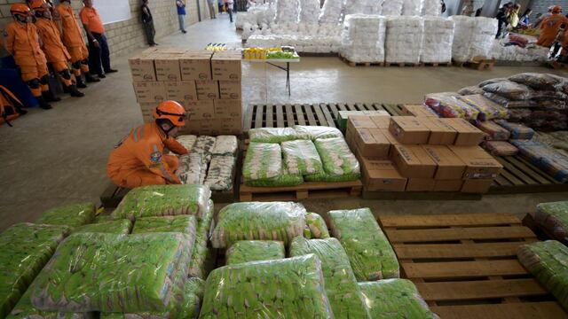 Más de 800 toneladas de ayuda entraron a Venezuela de contrabando, según la oposición