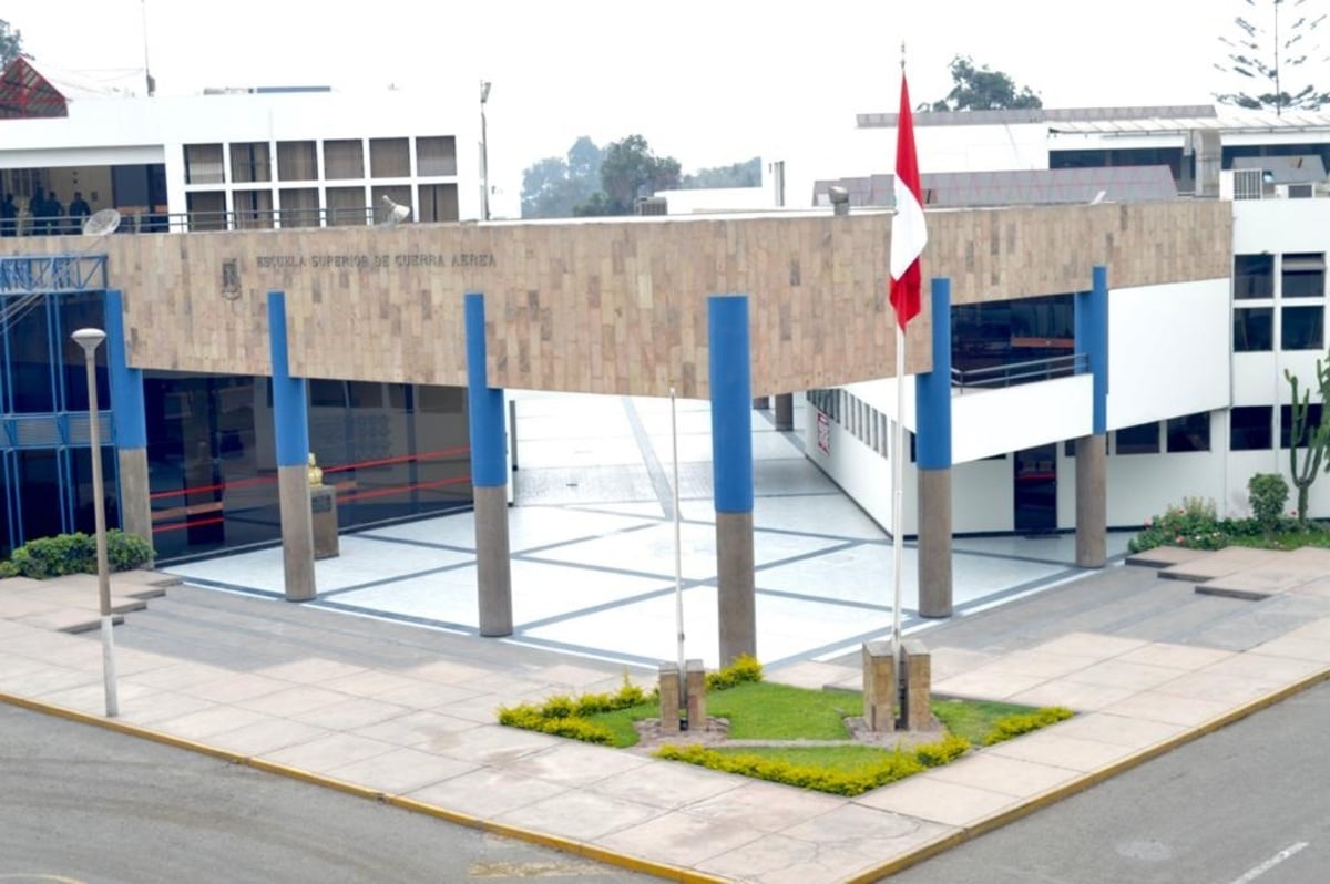 Entre los más destacados está el predio de la Escuela Superior de Guerra Aérea en La Molina (Lima), con 14 736 m². Foto: FAP.