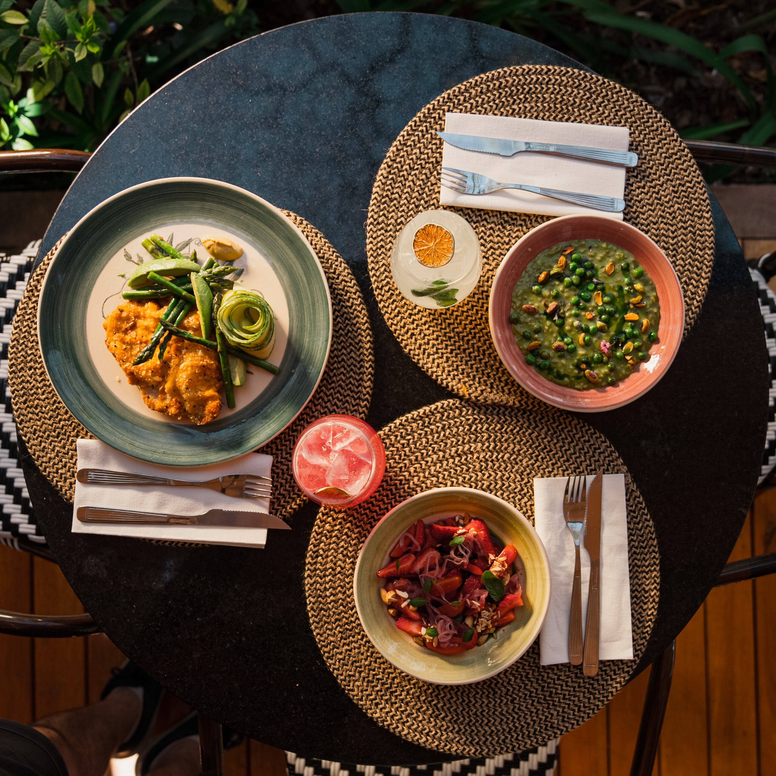 Un almuerzo gourmet que ofrece Los Jardines de Las Barquin.