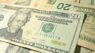 El dólar inició la semana con pérdidas