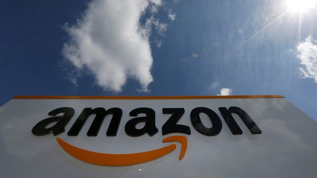 Amazon: Clientes agotan oferta de papas fritas y papel higiénico