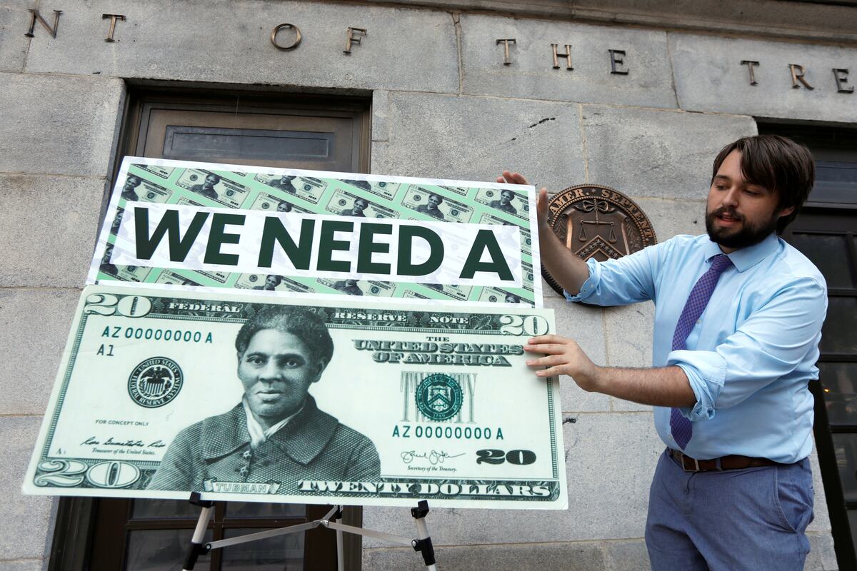La iniciativa de colocar el rostro de Harriet Tubman en el billete de 20 dólares data del 2016. Durante el gobierno de Trump, se dejó de lado. (Foto: Shutterstocks)