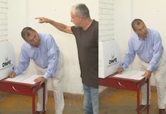 Jorge Nieto marca su voto fuera de la cámara secreta