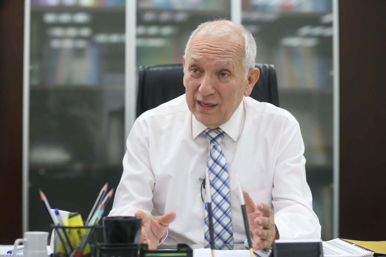 Óscar Becerra, vicerrector de la Universidad Politécnica del Perú, fue ministro de Educación y ha ocupado cargos académicos y de gestión en el sector educativo. (Foto: GEC)