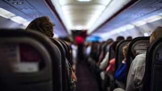 Aerolíneas seguirán adelante con diminutos espacios de asientos