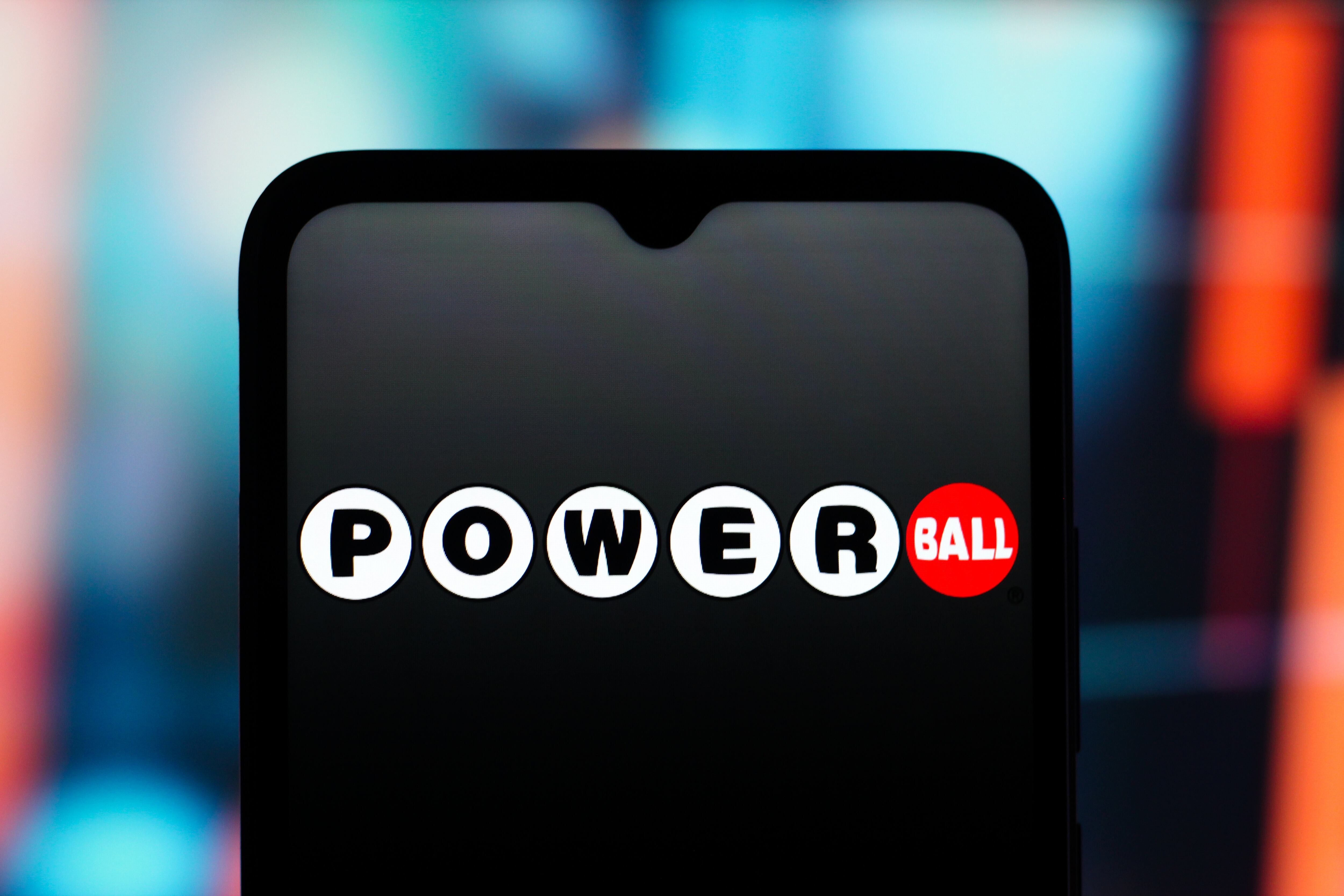 Números ganadores del Powerball HOY 01/10/2025 y el resultado del jackpot de $174 millones en EE.UU. (Foto: Thomas Fuller / SOPA Images / LightRocket vía Getty Images)