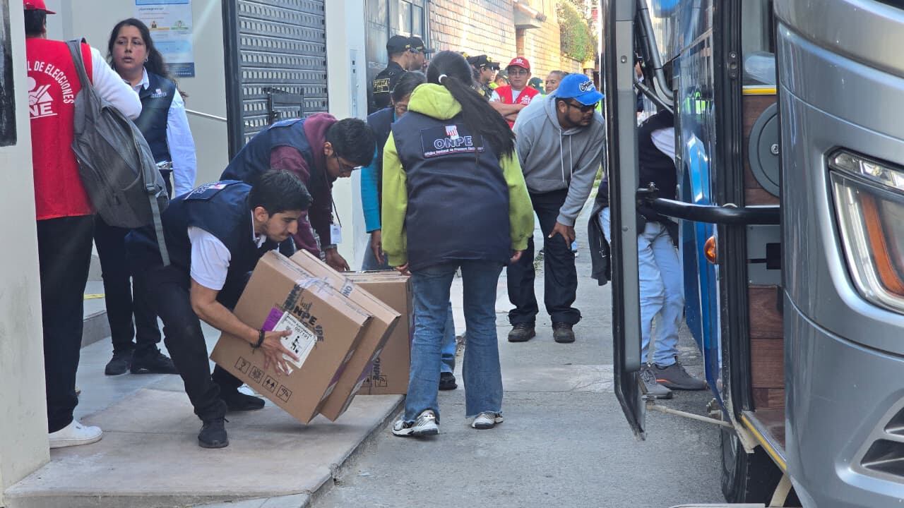 Contraloría adelantó a la ONPE que Galaga no tenía la capacidad de distribución necesaria antes del domingo 12 de abril. (Foto: Yunsu Pariapaza/@photo.gec).
