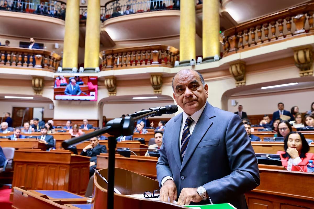 El ministro del Interior, César Astudillo, ha anunciado S/ 1,175 millones para seguridad, mientras el plan gubernamental contempla patrulleros inteligentes, cámaras interconectadas, videovigilancia, geolocalización e inteligencia artificial. (Foto: Congreso)