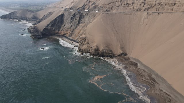 OEFA confirma estado saludable de las 25 playas que fueron afectadas por el derrame