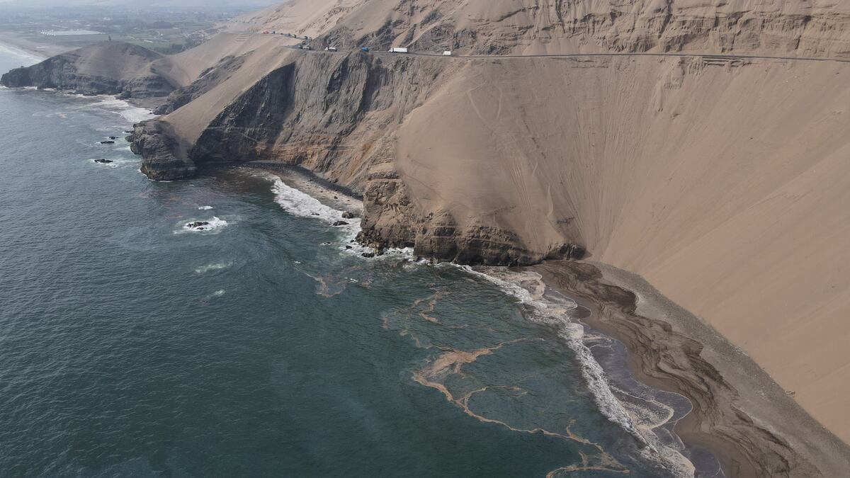 La evaluación ambiental de seguimiento fue realizada el 4 y 5 de julio de 2023, en 17 formaciones costeras, que comprenden las 25 playas, según la calificación Digesa. (Foto: GEC)