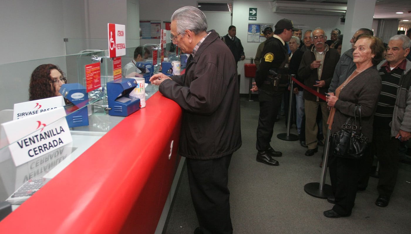 El gremio alertó que las propuestas que intervienen o debilitan el crédito formal, en los hechos, fortalecen economías ilegales y agravan los problemas de seguridad ciudadana. | Foto: Andina