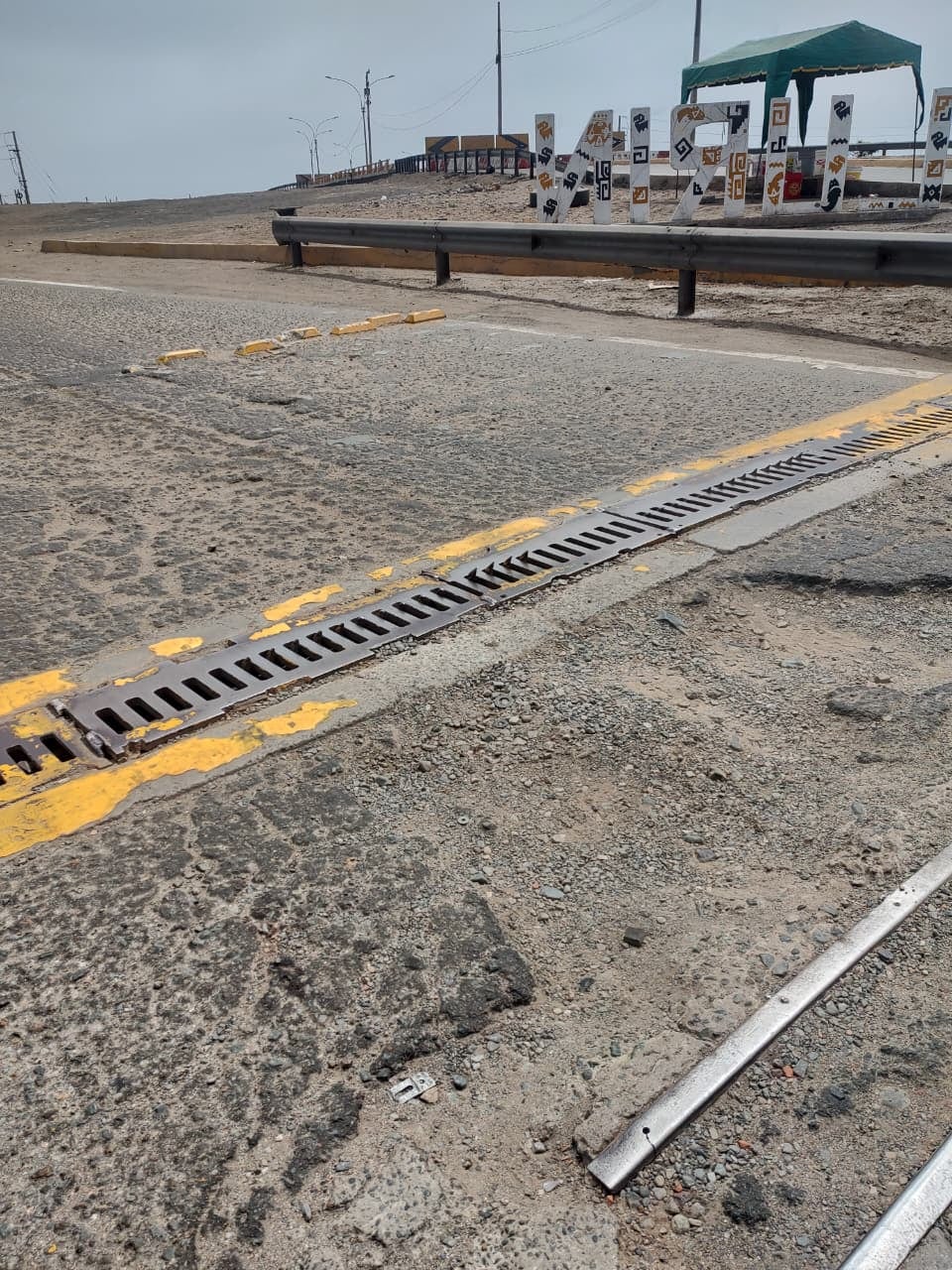 Imagen tomada cerca al ex peaje Conchan. El estado de las pistas cerca a la Av. Industrial también presentan un grave deterioro.