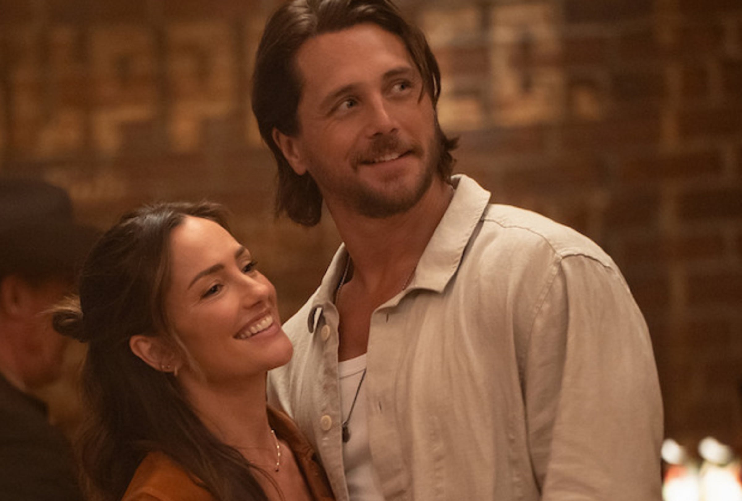 Minka Kelly interpreta a Quinn O’Grady y Ben Robson interpreta a Oliver en la segunda temporada del western moderno "Ransom Canyon" (Foto: Netflix)