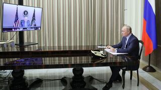 Biden advierte a Putin que habrá sanciones si Rusia invade Ucrania
