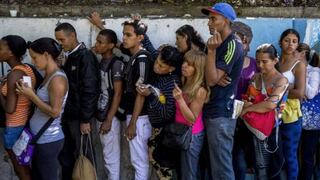 Venezuela reabre paso peatonal con Brasil