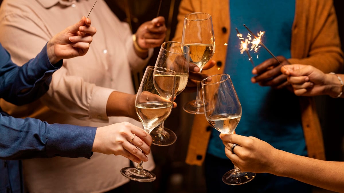 Limeños se alistan para celebrar la llegada de un nuevo año. (Foto: Freepik)