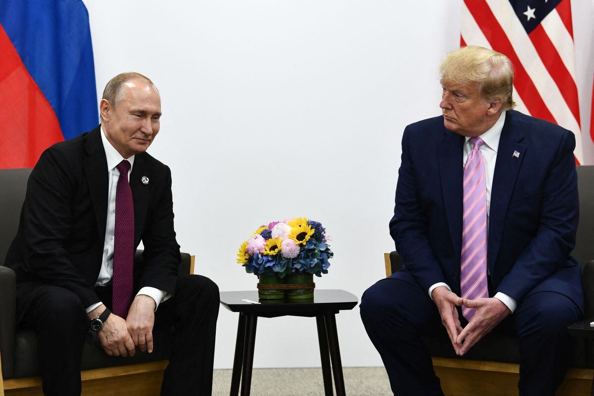 Vladimir Putin y Donald Trump en 2019. Foto: Brendan Smialowski/AFP/Getty Images