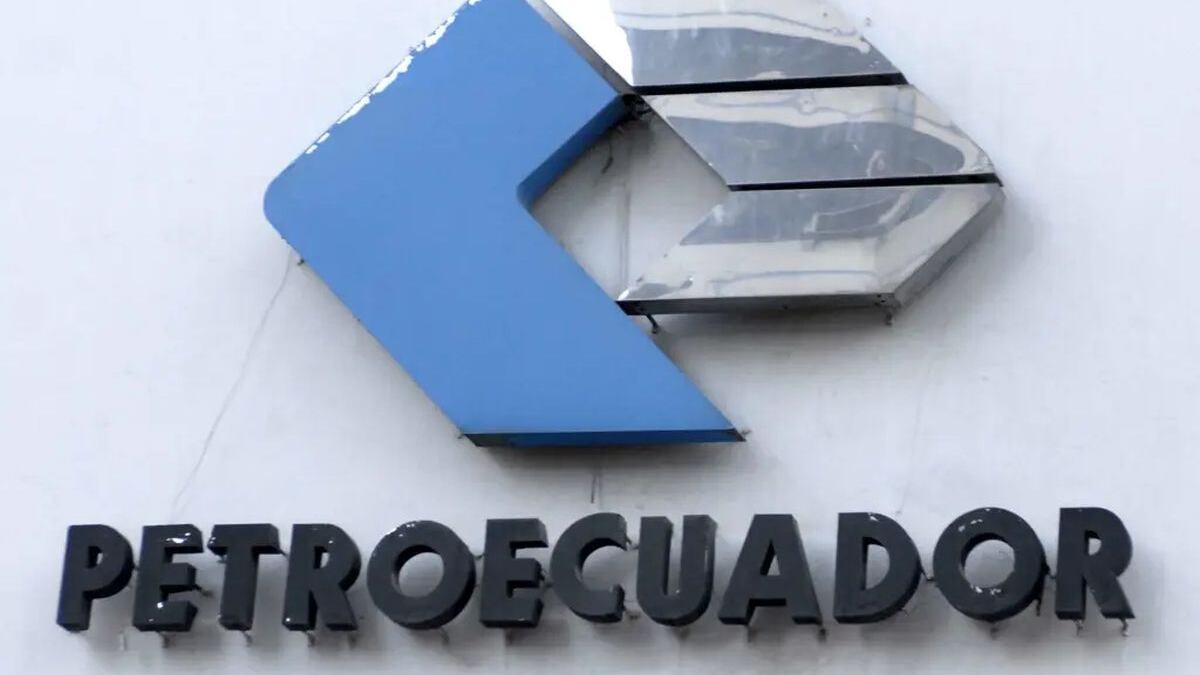 Petrolera de Ecuador analiza enviar crudo a Perú para recibir combustibles refinados