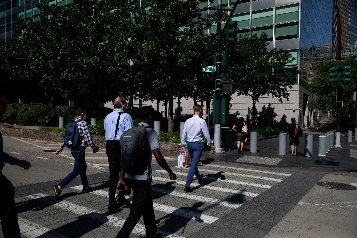 Trabajadores en el barrio de Midtown en Nueva York. Fotógrafo: Michael Nagle/Bloomberg