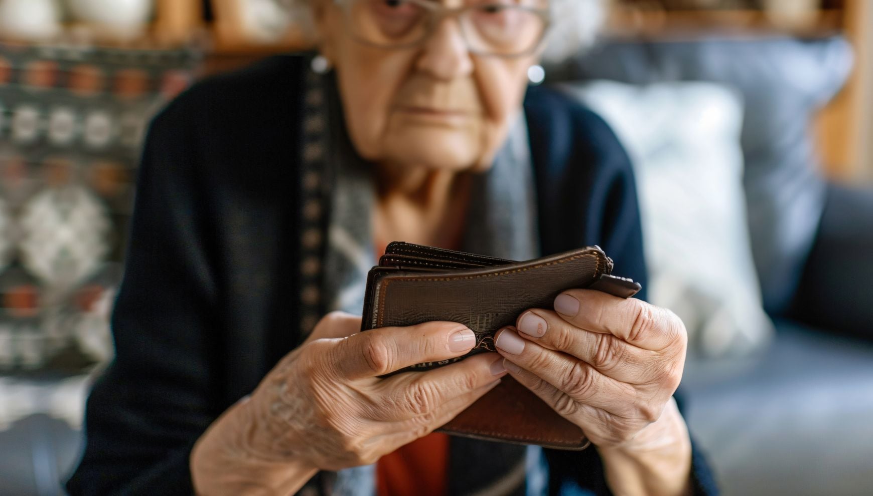 Un informe del Comité para un Presupuesto Federal Responsable advierte que, si no se actúa pronto, el Seguro Social se volverá insolvente en 2032 y los beneficios caerán de forma automática (Foto: Freepik)