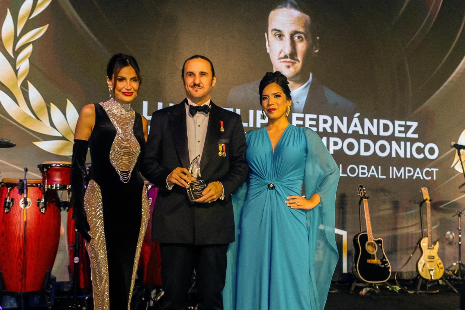 El VI marqués de Lises, Luis Felipe Fernández-Salvador y Campodónico, fue reconocido en Mar-a-Lago (Florida) por su impacto global durante la Hispanic Prosperity Gala. Foto: EFE.